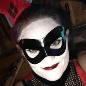 Meet your Posher, Jenn